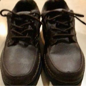 Shoes mens new size 7.5W brown laces man made materials Hunter's Bay